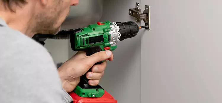 Commercial Door Hinge Repair San Luis